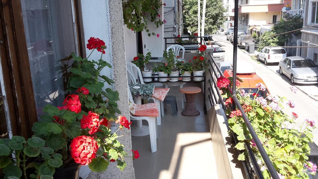 Hotel Dom Lidiya Pomorie Exterior foto